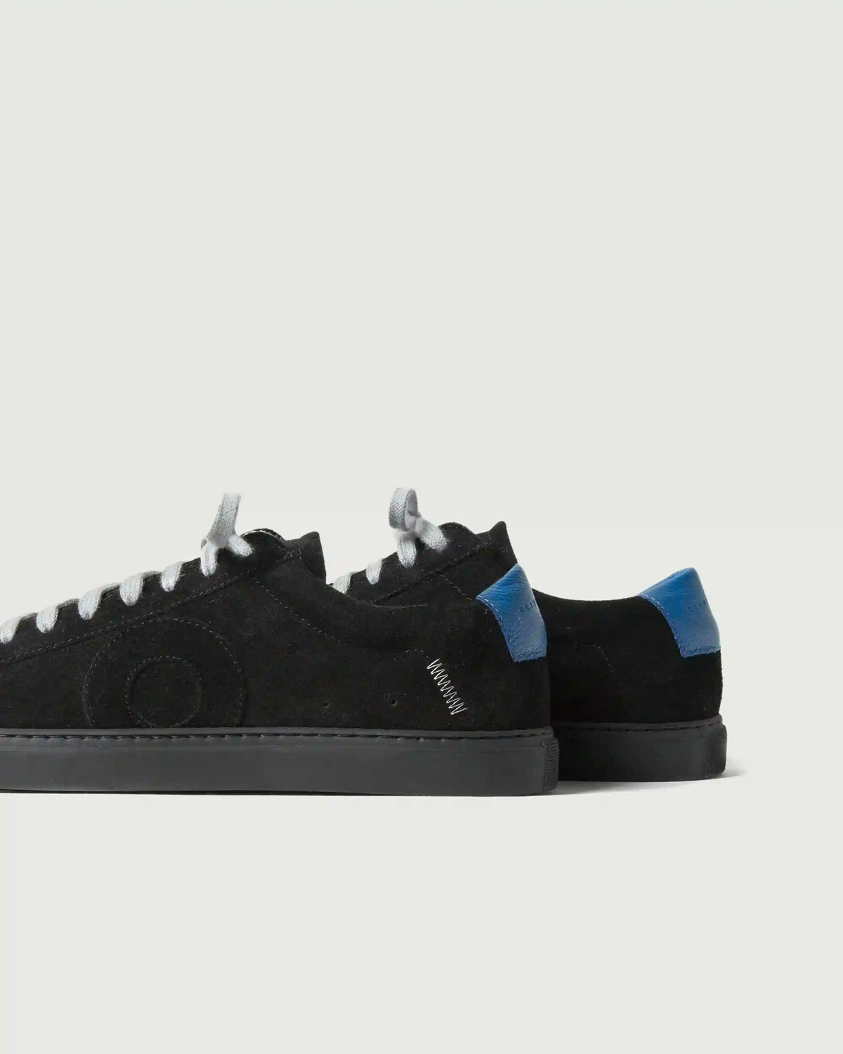 Low 1 | Core Black (Orthopedic)